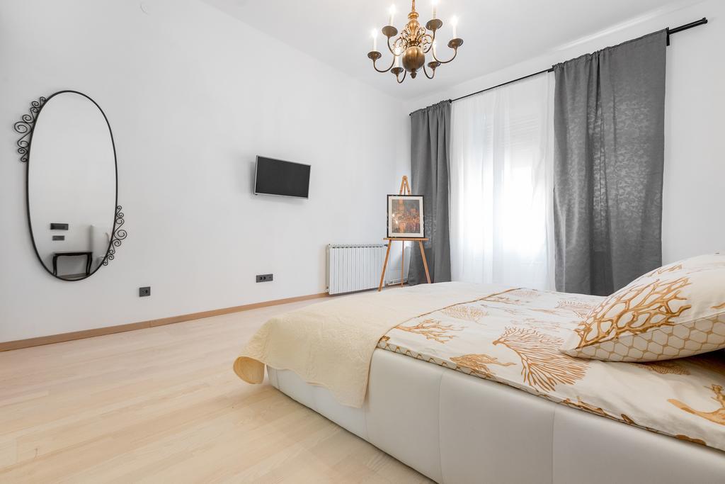 Apartment Amruseva Загреб Екстер'єр фото
